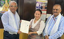 Read more about the article NCISM Chairman Starts Issuing Registration Certificates to Men-Tsee-Khang Doctors